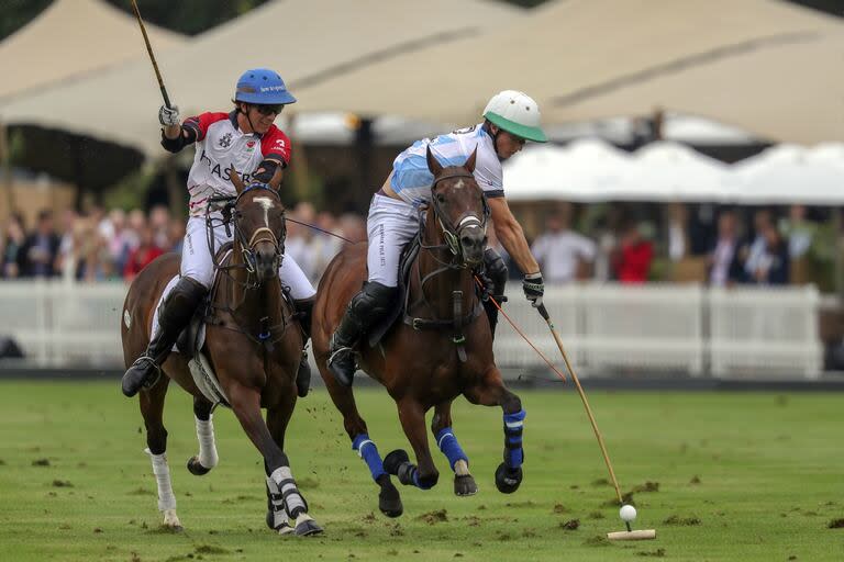 Hace cinco años, Argentina venció por sexta vez a Inglaterra por la Copa Coronación; este sábado en Windsor el seleccionado celeste y blanco expondrá su invicto en la competencia ante el organizador.