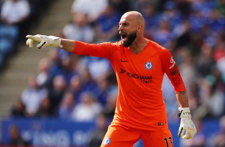 Foto de archivo del arquero de Chelsea, Willy Caballero, en un partido ante Leicester City por la Liga Premier. May 12, 2019 REUTERS/Eddie Keogh