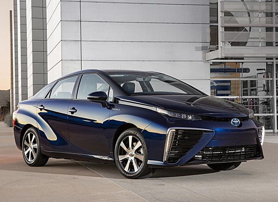 TOYOTA預告全新2代Mirai氫燃料電池車正準備中，預定2020年推出