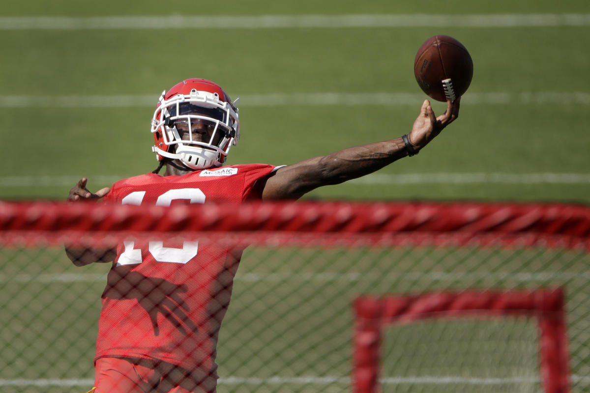 Chiefs' Tyreek Hill addresses tumultuous offseason