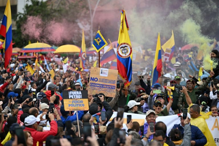 Manifestantes en Bogotá protestan contra el gobierno de Gustavo Petro, el 21 de abril de 2024 (Raul ARBOLEDA)