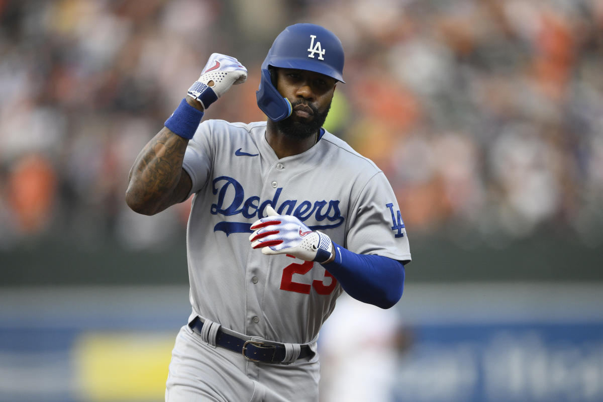 Jason Heyward hits a 3-run homer as the Dodgers rout the Orioles 10-3 for  8th win in 9 games