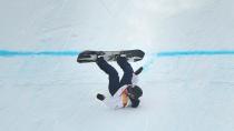 <p>Japan's Hiroaki Kunitake comes down hard after a trick goes wrong in the Men's Slopestyle qualification.</p>