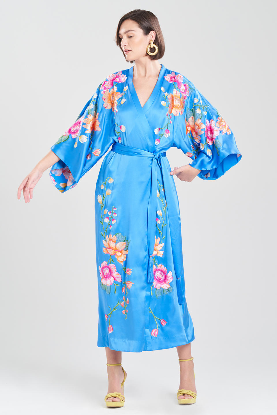 <p><a href="https://go.redirectingat.com?id=74968X1596630&url=https%3A%2F%2Fwww.natori.com%2Fcouture-hanabi-embroidered-tassel-silk-robe%2F&sref=https%3A%2F%2Fwww.harpersbazaar.com%2Ffashion%2Ftrends%2Fg42724945%2Fbest-silk-robes%2F" rel="nofollow noopener" target="_blank" data-ylk="slk:Shop Now;elm:context_link;itc:0;sec:content-canvas" class="link ">Shop Now</a></p><p>Couture Hanabi Embroidered Tassel Silk Robe</p><p>natori.com</p><p>$3500.00</p>