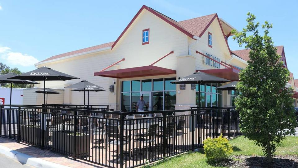 The Greyson, a family-friendly restaurant and sports bar, shown 5/7/2023, recently opened at 5045 96th St. E., Palmetto. The eatery is at the southwest intersection of Moccasin Wallow Road and Interstate 75.