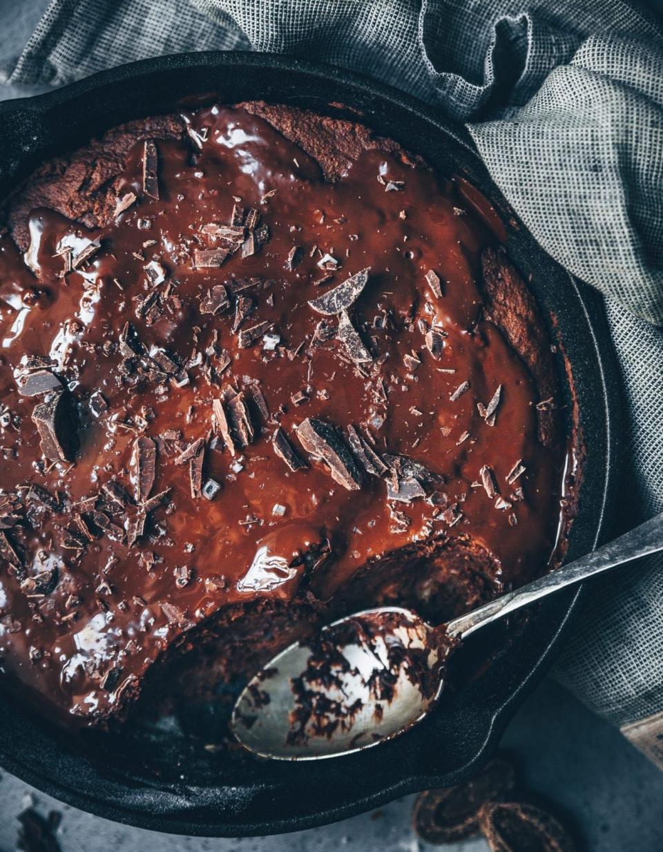 <p>Cuite et réduite en purée, la patate douce apporte un moelleux incomparable à ce brownie végétal.</p><p>Découvrir la <a href="https://www.megandcook.fr/brownie-patate-douce/" rel="nofollow noopener" target="_blank" data-ylk="slk:recette;elm:context_link;itc:0;sec:content-canvas" class="link ">recette</a></p><br>