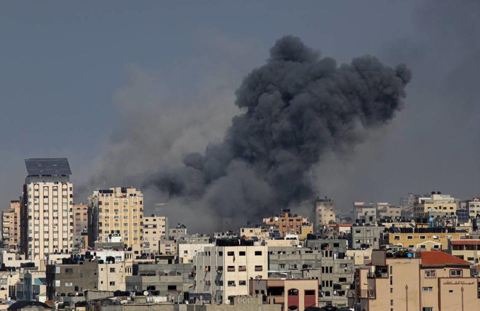 (231012) -- GAZA, Oct. 12, 2023 (Xinhua) -- Smoke billows following an Israeli airstrike in Gaza City, on Oct. 12, 2023. Israel on Thursday continued its airstrikes on various areas of the Gaza Strip. (Photo by Rizek Abdeljawad/Xinhua) (Photo by Xinhua/Sipa USA)