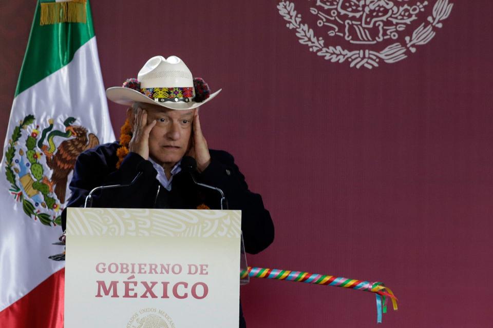 Andrés Manuel López Obrador, presidente de México, encabezó el Diálogo con los pueblos Otomí, Náhuatl, Totonaco y Tepehua en el Pueblo Mágico de Pahuatlán. FOTO: MIREYA NOVO /CUARTOSCURO.COM