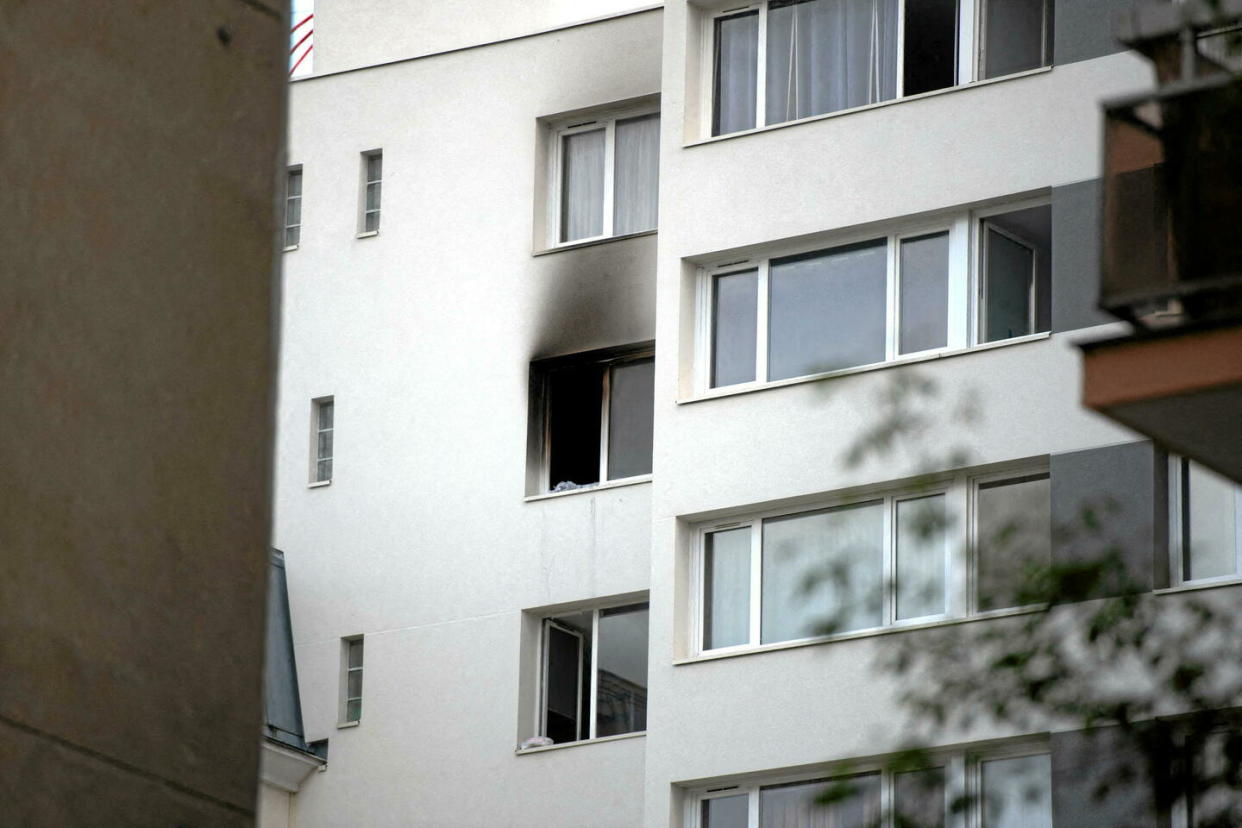 Trois personnes sont mortes, dimanche 7 avril au soir, à la suite d'un incendie, au 146 rue de Charonne, dans le 11e arrondissement de Paris.  - Credit:Poitout Florian - Abaca