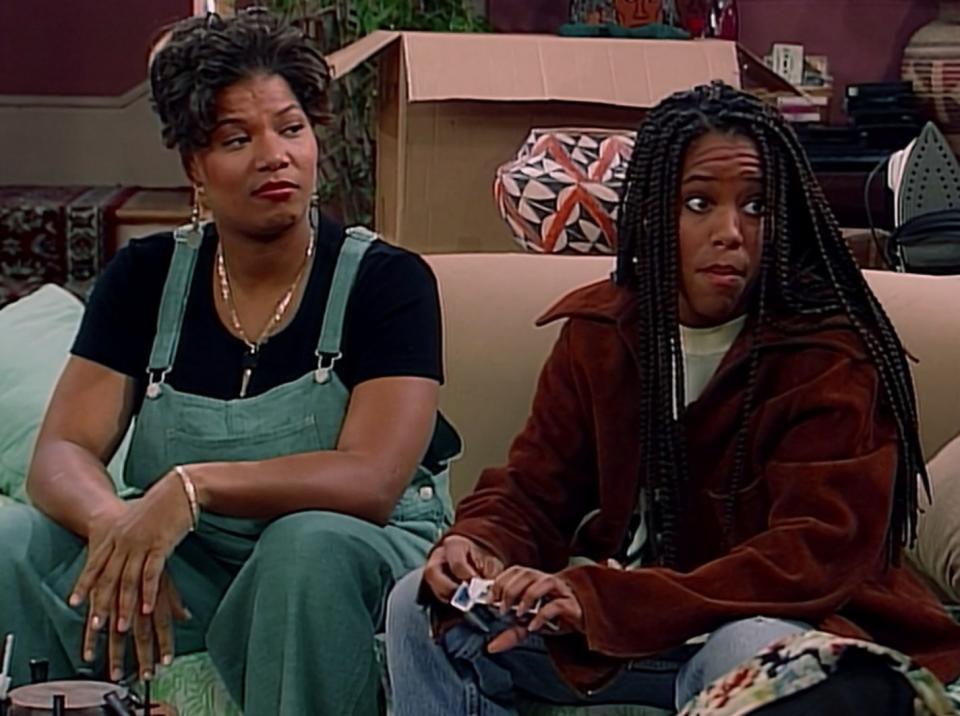 Queen Latifah and Regina King in a scene from "Living Single"