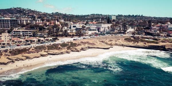 En las playas de San Diego algunas actividades recreativas se reanudarán oficialmente