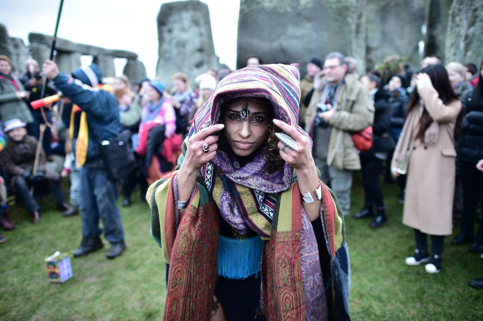 Revelers celebrate winter solstice at Stonehenge