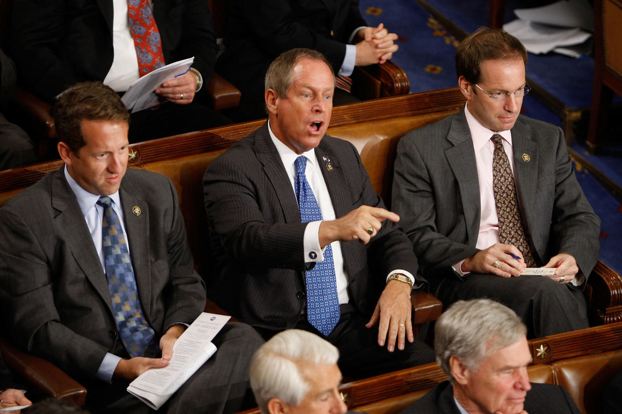 Rep. Joe Wilson, center