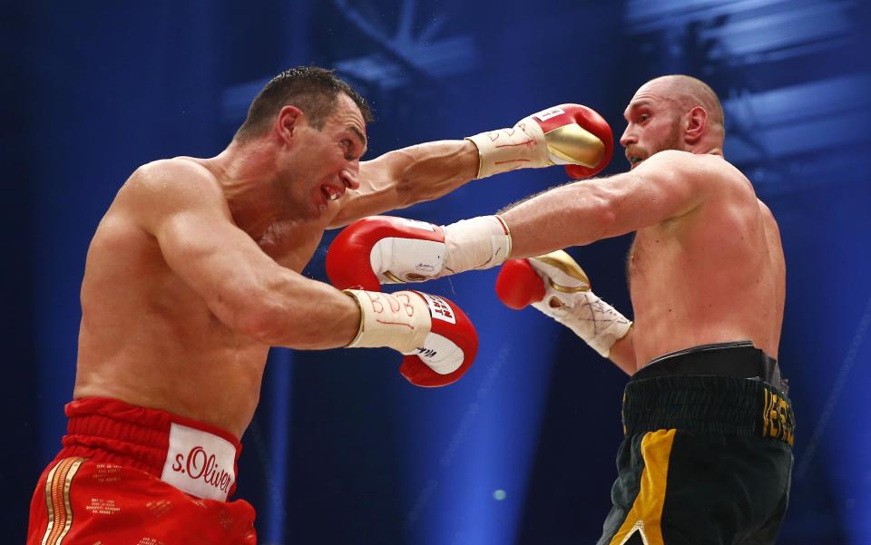 Boxing - Wladimir Klitschko v Tyson Fury WBA, IBF & WBO Heavyweight Title's - Esprit Arena, Dusseldorf, Germany - 28/11/15 Tyson Fury in action against Wladimir Klitschko during the fight Reuters / Kai Pfaffenbach Livepic