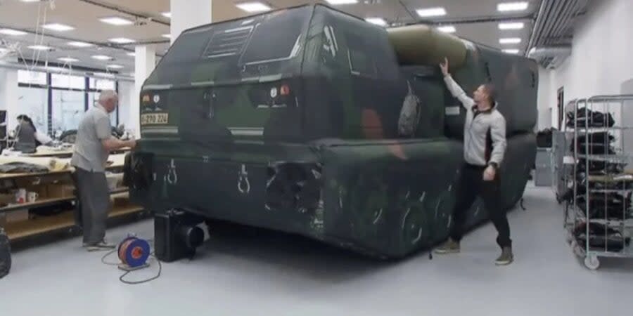 Inflatable HIMARS help to mislead Russian occupiers