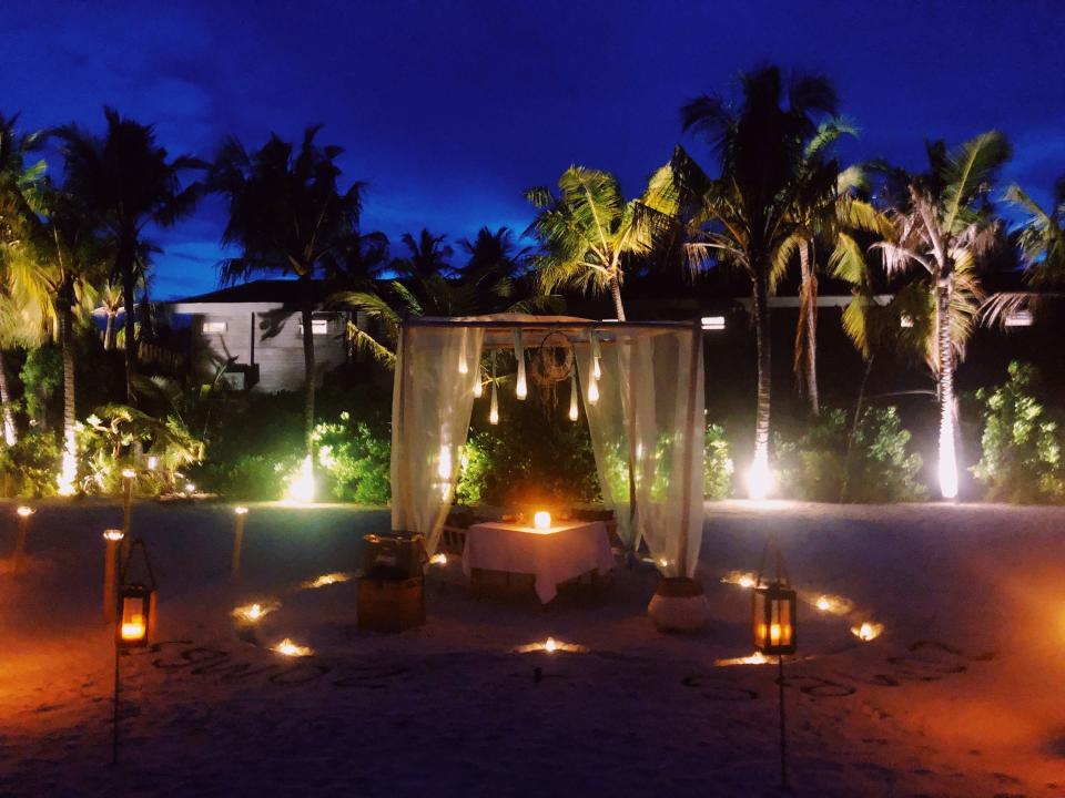 Romantic beach dinner for two at Kudadoo. They etched “ZOMBS + ZOMBS” in the sand, and we drank and ate under the stars.