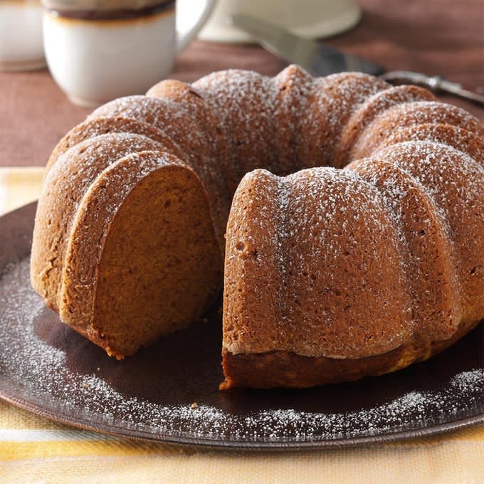 Moist Pumpkin Tube Cake