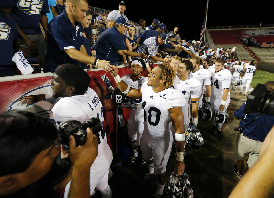 Edwin Jackson (40) went from walk-on to two-year starter at Georgia Southern before moving on to the NFL. He died Feb. 4 in a car crash. (AP Photo/Mike Kittrell, AL.com)