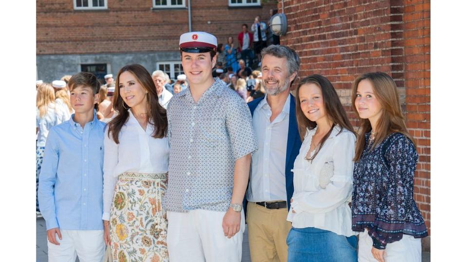 Crown Prince Christian, King Frederik X, Queen Mary, Princess Josephine, Prince Vincent and Princess Isabella