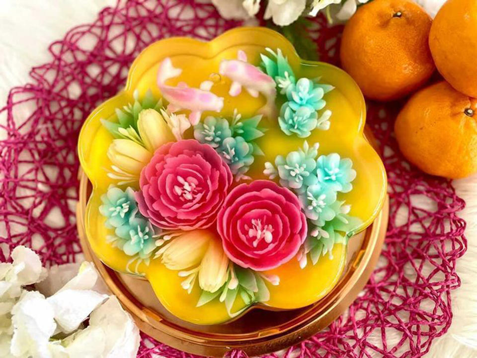 This flower jelly cake made by baker Oh My Jellie! uses mango seaweed jelly with coconut and pandan and is almost too pretty to eat. (OMJ! Singapore)