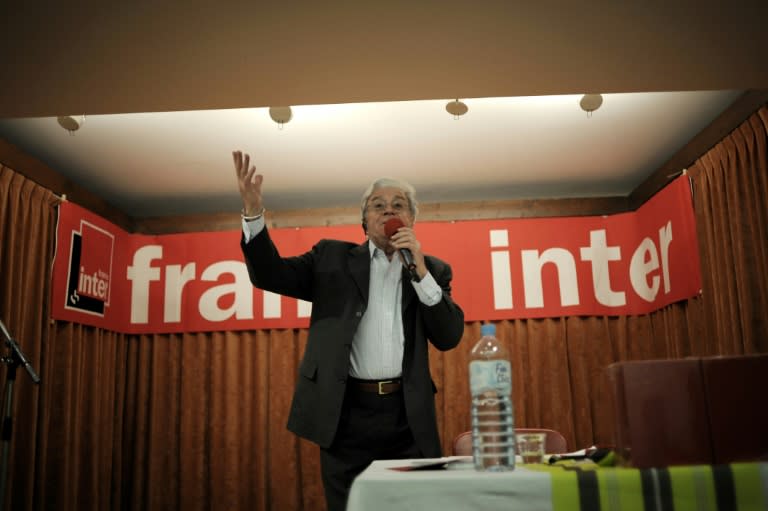 L'animateur Louis Bozon de France Inter, Louis Bozon, le 2 avril 2008 à la mairie de Santenay, en Côte d'Or (JEFF PACHOUD)