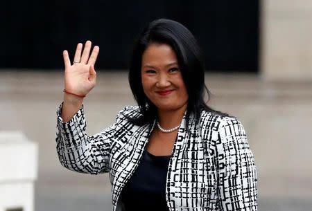 Peru's opposition leader Keiko Fujimori arrives to the government palace to meet President Pedro Pablo Kuczynski in Lima, Peru, July 11, 2017. REUTERS/Mariana Bazo