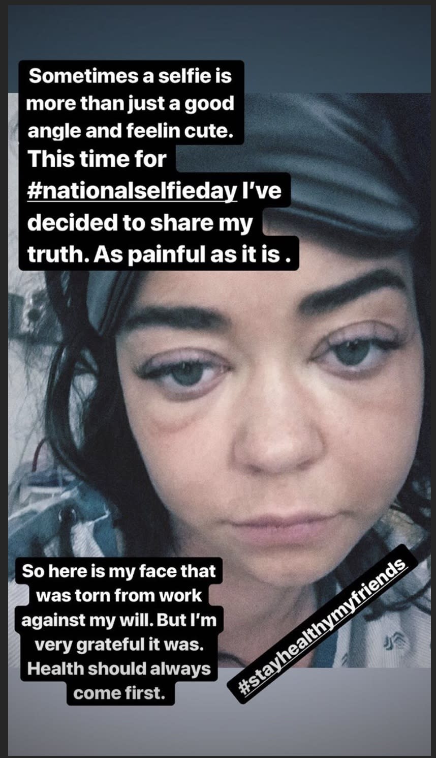 Sarah Hyland shares photo from the hospital. (Photo: Sarah Hyland via Instagram)