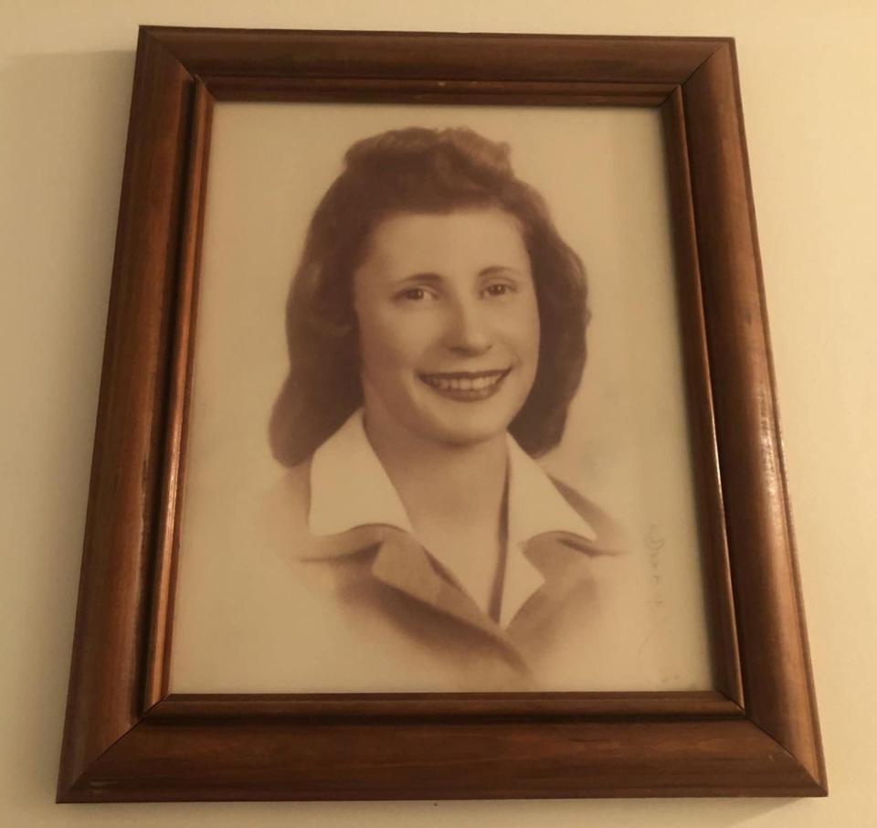 Centenarian Eva Mowen's portrait at age 21.