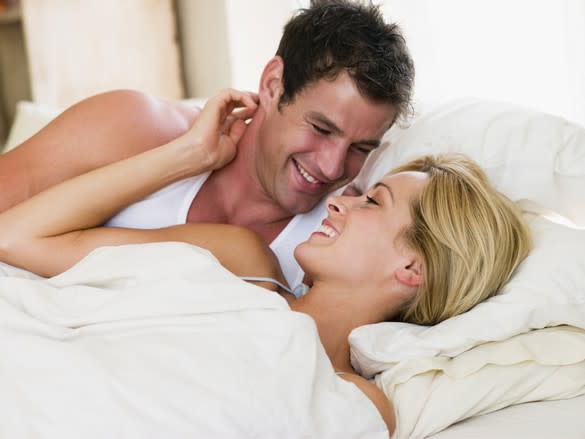 Des érections matinales régulières sont le signe d’une bonne santé sexuelle. ©Phovoir
