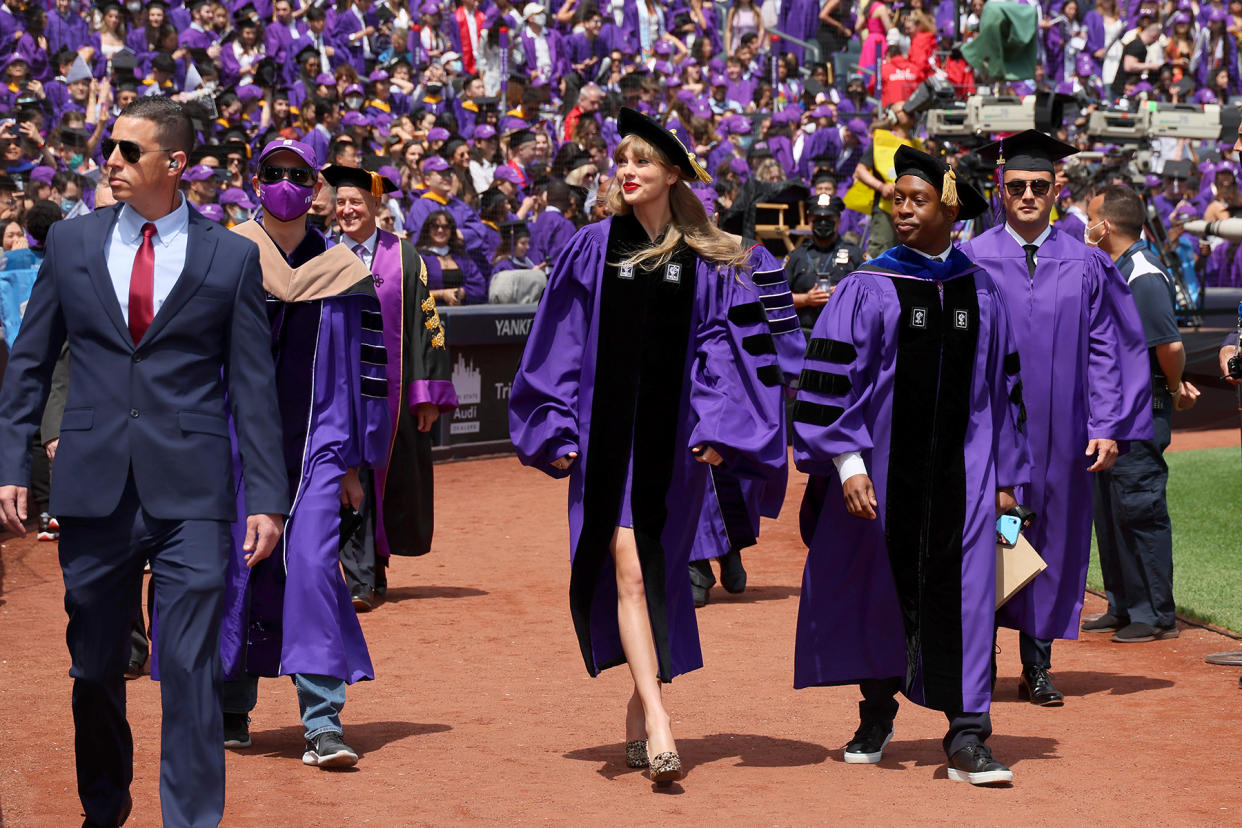 Taylor Swift Delivers New York University 2022 Commencement Address - Credit: Dia Dipasupil/Getty Images
