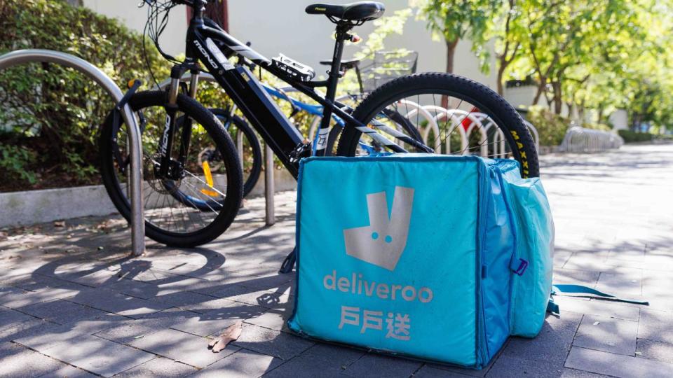 SYDNEY, AUSTRALIA - NewsWire Photos NOVEMBER 17, 2022: Food delivery service, Deliveroo went into voluntary administration in Australia yesterday. Pictured are general branding and signage as seen around Haymarket. Picture: NCA NewsWire / David Swift