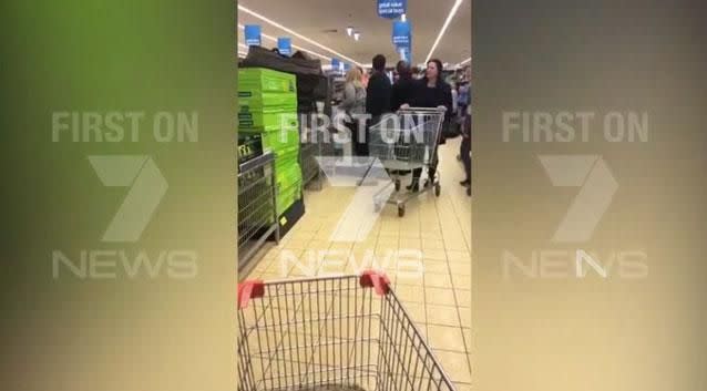 Some other shoppers appeared to try and break the two parties. Photo: Supplied