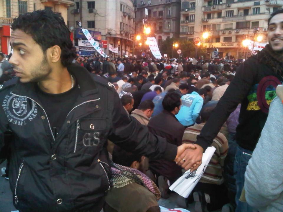 christians protest muslims tahrir square egyptian revolution