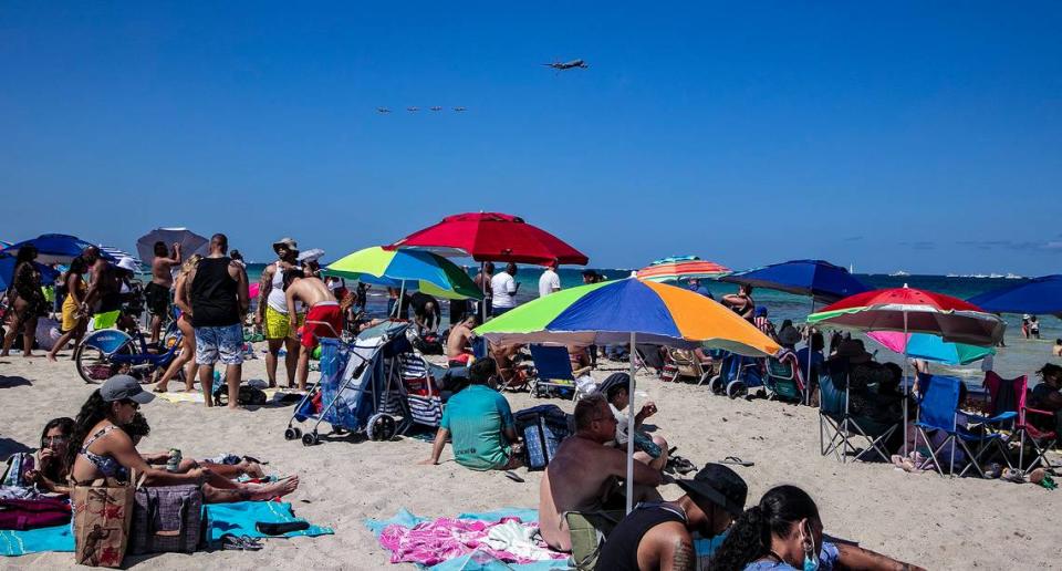 Memorial Day Weekend: Miami Beach Air & Sea Show.