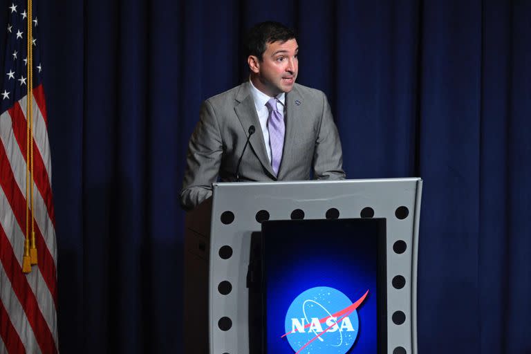 Dan Evans, de la NASA, durante la conferencia de prensa en Washington. (ANDREW CABALLERO-REYNOLDS / AFP)