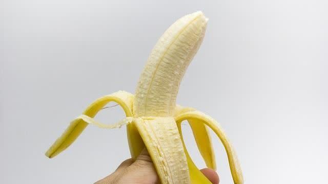 一名男子訂購純素飛機餐，結果送來的卻只有一根香蕉。（示意圖／翻攝自Pixabay）
