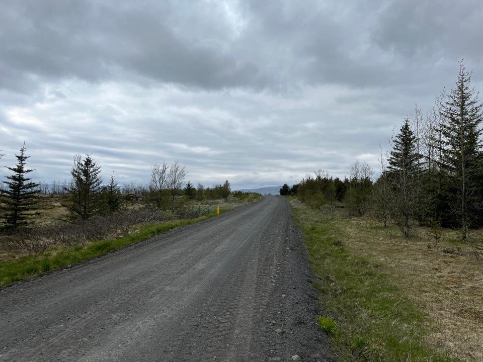 The road leading to the Bubble Hotel in Iceland.