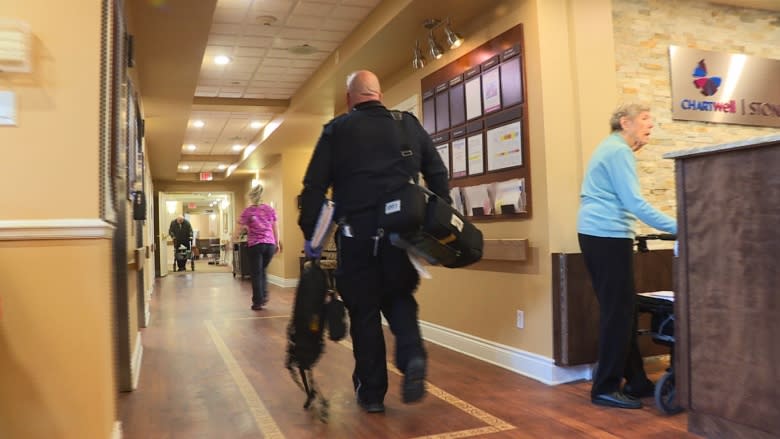 Paramedic house calls 'a godsend' for nursing homes battling flu outbreaks