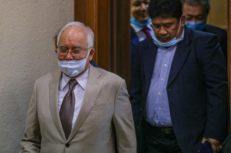 Datuk Seri Najib Razak leaves the Kuala Lumpur Court Complex June 30, 2020. — Picture by Hari Anggara