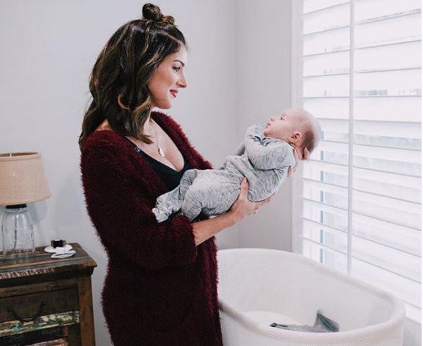 Shenae Grimes is posting about a postpartum corset. Here’s what that means. (Photo: Shenae Grimes-Beech via Instagram)