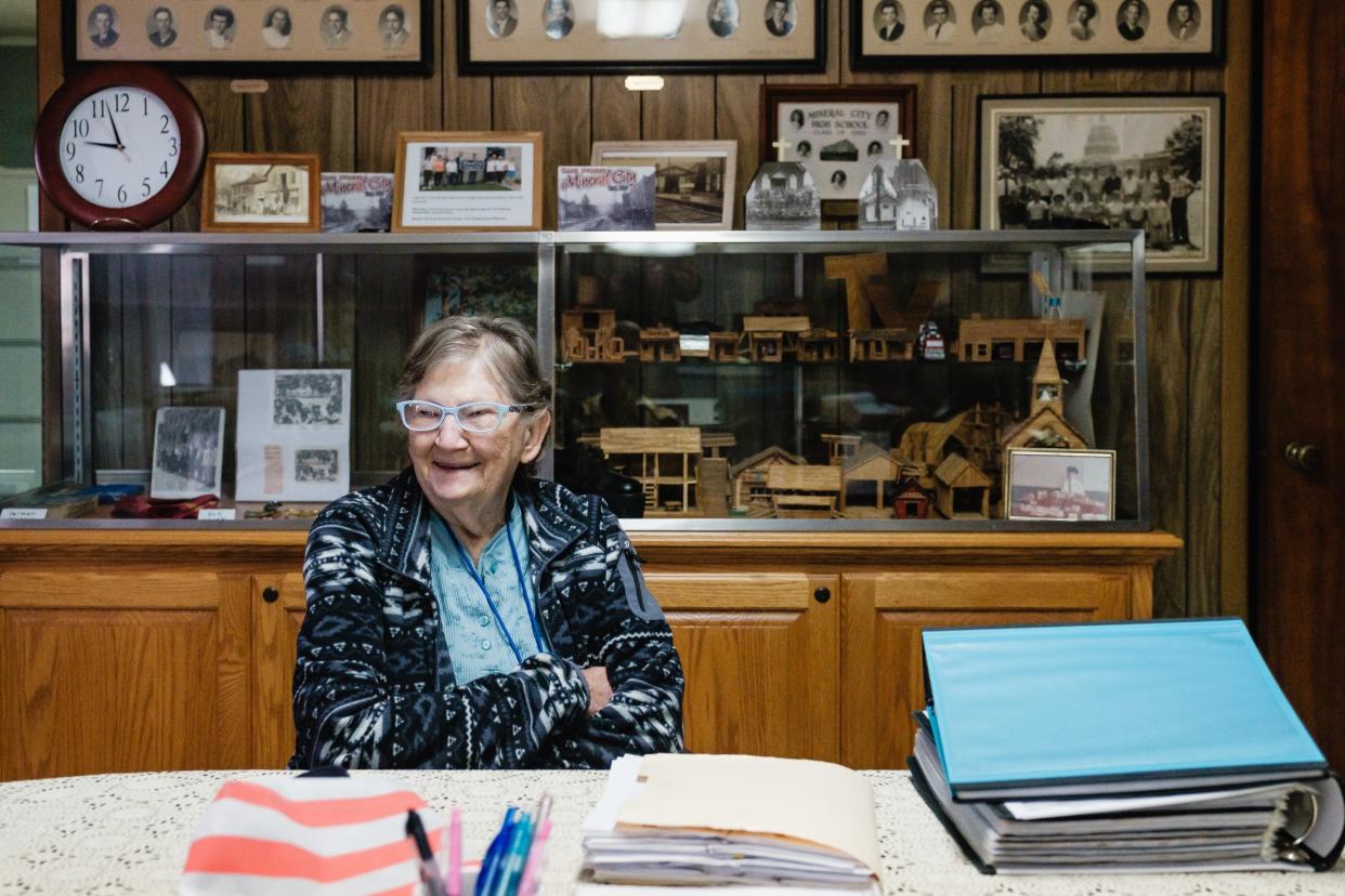 Helen Archinal Shonk talks a little bit about her experience attending the original Mineral City Elementary School, at the Mineral City Historical Society.