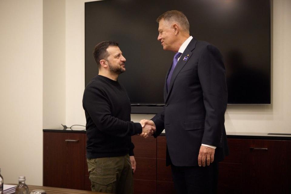 President Volodymyr Zelensky and Romanian President Klaus Iohannis during a meeting in Vilnius on April 11, 2024. (Ukraine's Presidential Office)