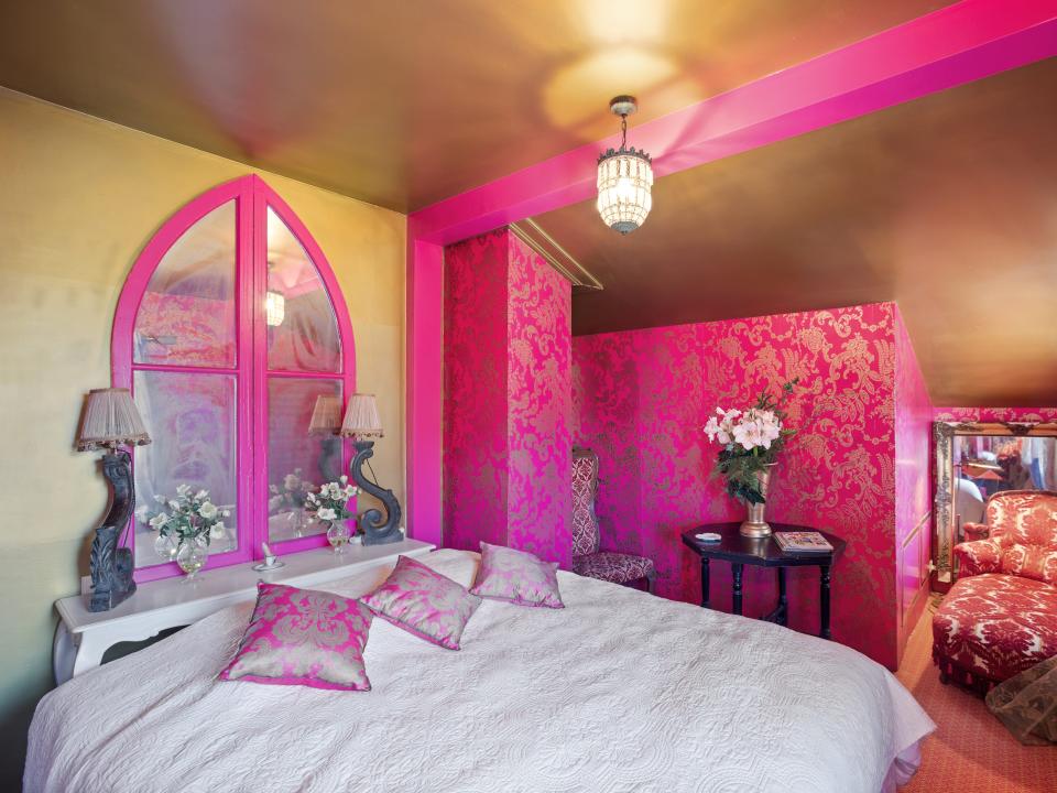 Another pink bedroom in the house