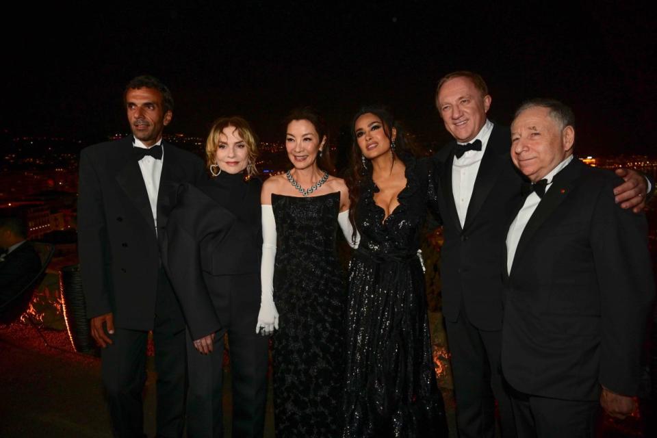 Salma Hayek Pinault, Michelle Yeoh, Isabelle Huppert, François Henri Pinault, Jean Todt - Crédit Getty Images