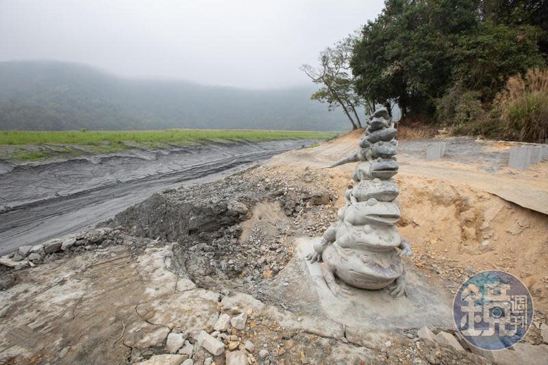 全台水情告急，降雨對水庫挹注有限，圖為日月潭著名景點「九蛙疊像」早已全部現身。