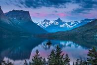 <p><a href="https://www.nps.gov/glac/index.htm" rel="nofollow noopener" target="_blank" data-ylk="slk:Glacier National Park;elm:context_link;itc:0;sec:content-canvas" class="link "><strong>Glacier National Park </strong></a></p><p>If you are into the outdoors even a little bit, this park should be on your must visit list. Covering 700 miles, this park has mountains, lakes, forests, and spectacular views. </p>