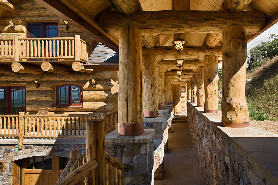 A Floridian’s Childhood Dream Realized: A Log Cabin in the Cold