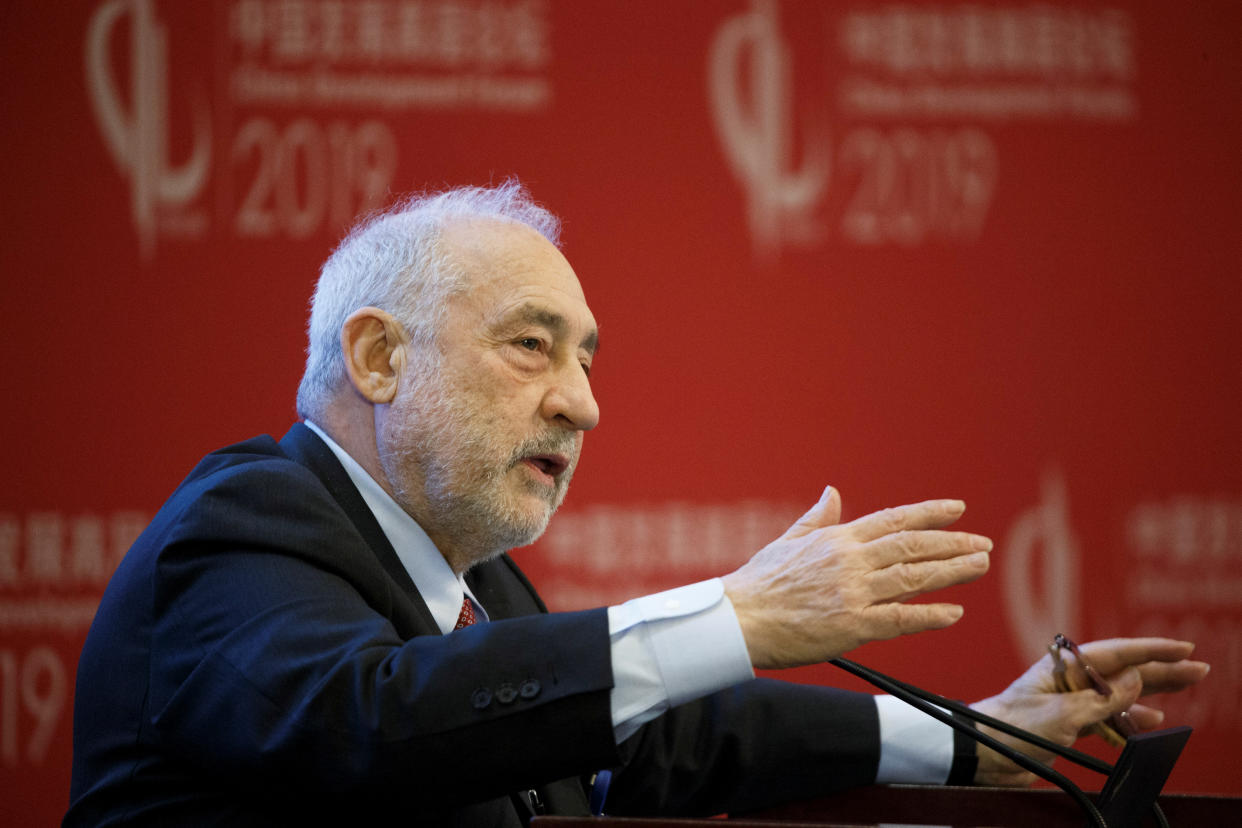 Columbia University Professor Joseph Stiglitz speaks at the China Development Forum in Beijing, China March 24, 2019. REUTERS/Thomas Peter/Pool