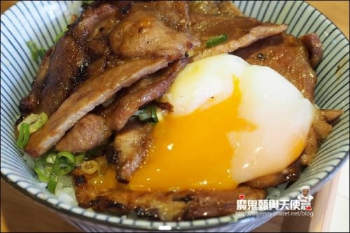 捷運板南線江子翠站新開店．板橋滿燒肉丼食堂