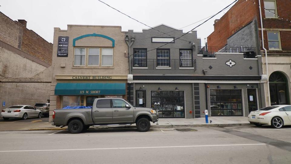 The building also now has a rooftop covered patio. Most recently it has been Bangkok Lounge but Osha Thai Kitchen & Bar will be opening there soon. Marcus Dorsey/mdorsey@herald-leader.com